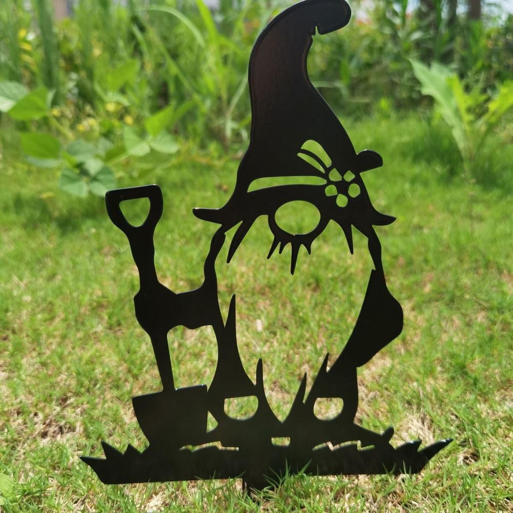 Metal Art - Gnomes